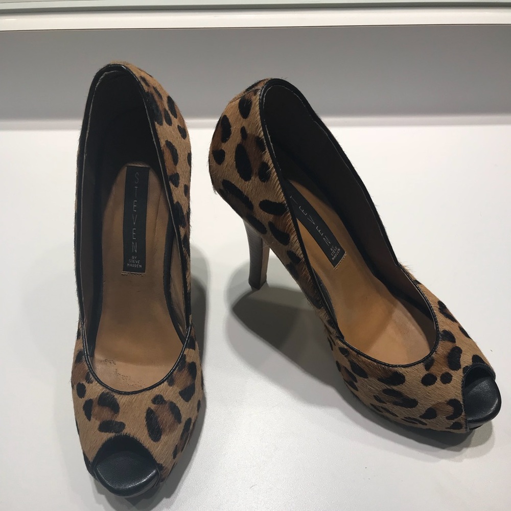 Steve Leopard Print Stilettos.